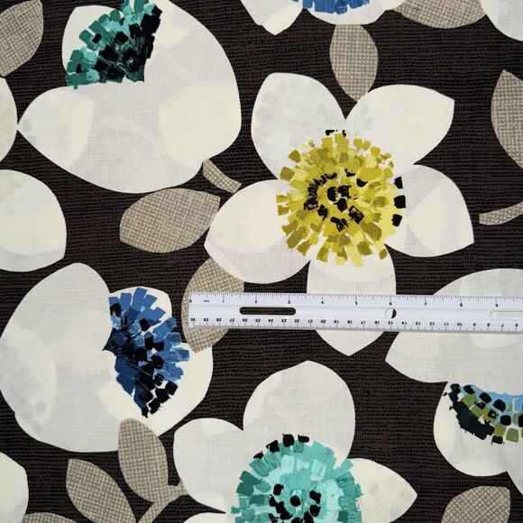 Cachet by Michele D'Amore Designs - Benartex Fabric - Large Flower - 1/2 Yard - Picture 2 of 7